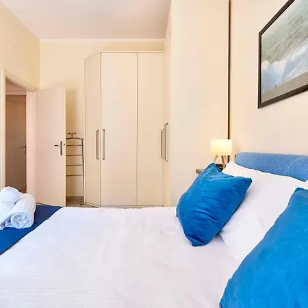 Golden Luxe - 3 A 100 Passi Dal Mare