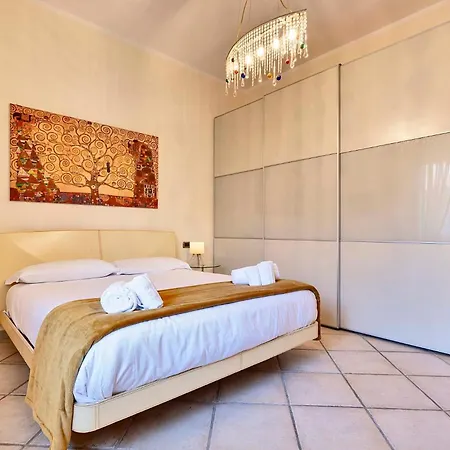 Golden Luxe - 3 A 100 Passi Dal Mare * Lido di Camaiore